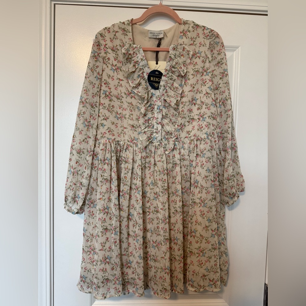NWT Boutique Dress Feminine Cottage core Floral Shimmer